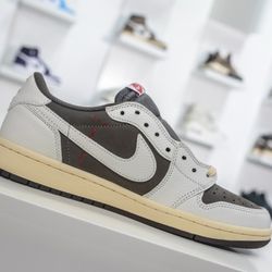 Jordan 1 Low Travis Scott Reverse Mocha 130