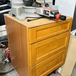 Cabinet w/ Casters