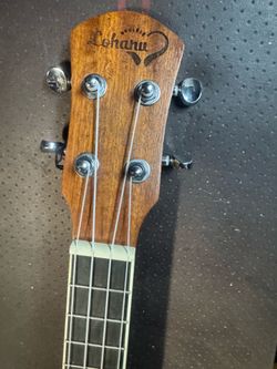 Lohanu LU-C concert ukulele