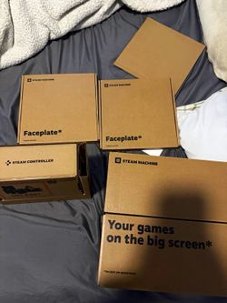 Steam Machine 2TB w/ Steam Controller & Faceplates
