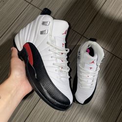 Jordan 12 Size 4y/5.5w
