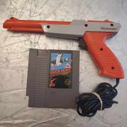 Nintendo NES Zapper Gun NES-005 Gray OEM and Duck Hunt NES 5 Screw Nintendo Entertainment System