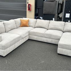 Sectional Couch 