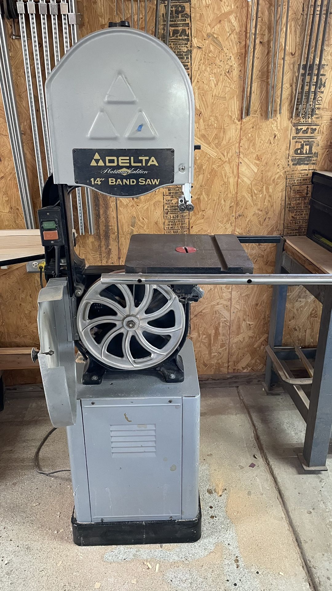 Delta 14” Bandsaw