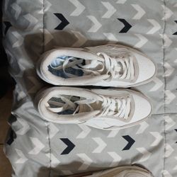 Reebok Tennis Shoes