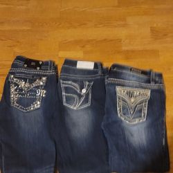 Womens Lot Of Jeans 