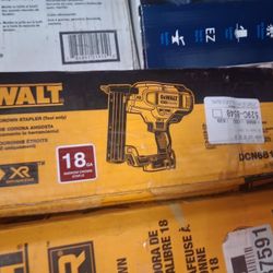 18g Dewalt Stapler New In Box Kit $250 Only Tool $200
