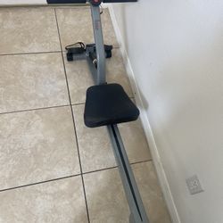 Sunny Health & Fitness Rowing Machine — Good condition