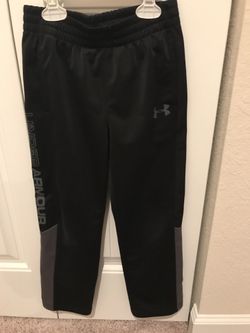 Boys Under Armour pants sz6