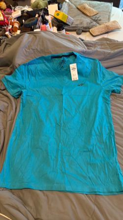 Hollister shirt
