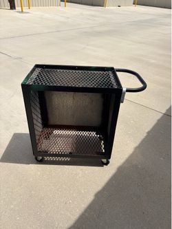 Industrial rolling cart