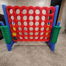 Giantville Connect 4 Adult Size game 