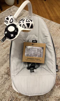 4moms MamaRoo & Newborn Insert Included