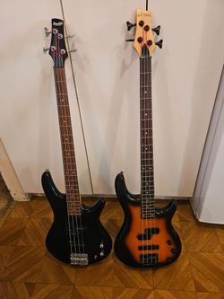 Electric Guitars (musical instruments)