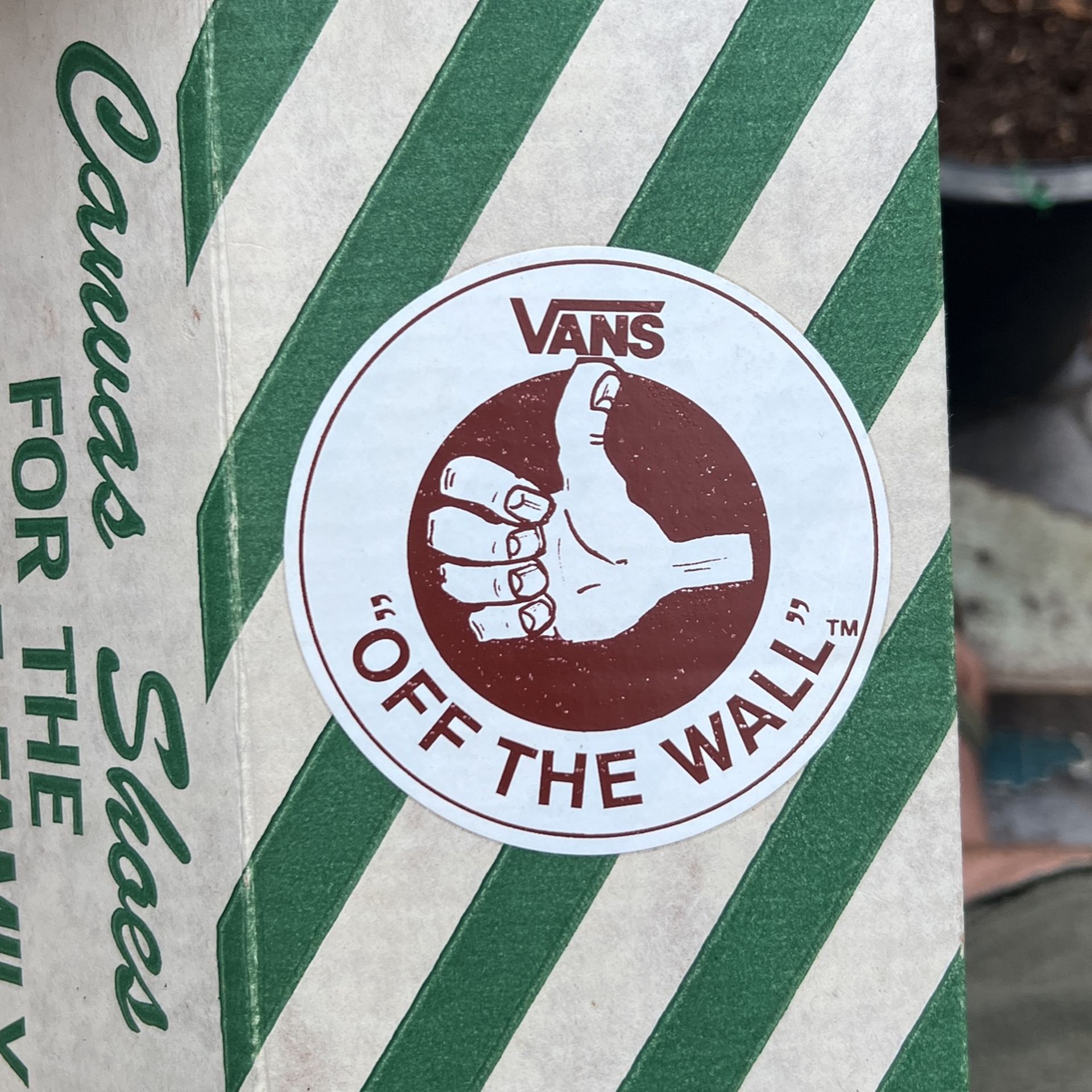 Original “vans Of The Wall” Shoe Box