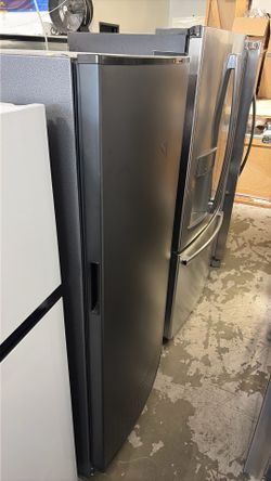 Gladiator Freezerless refrigerator