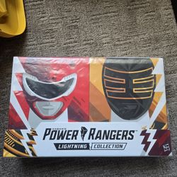Sdcc 2019  Power Rangers Red And Gold 