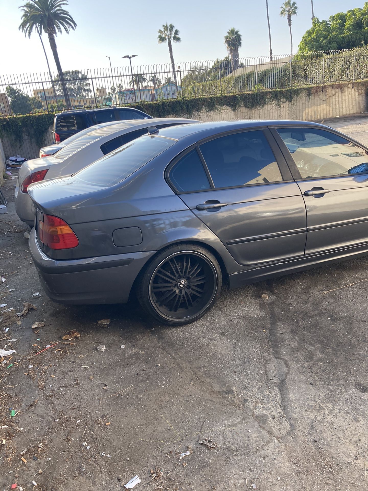 2003 BMW 325i