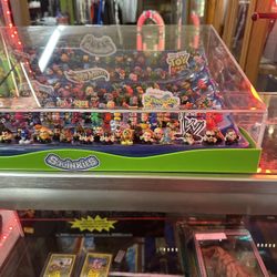 Store Display, Mini Figures