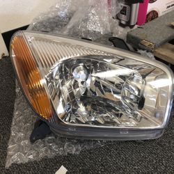 2001-2005 Head Light Toyota Rav4 