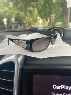 Ferragamo sunglasses all original  2055-G