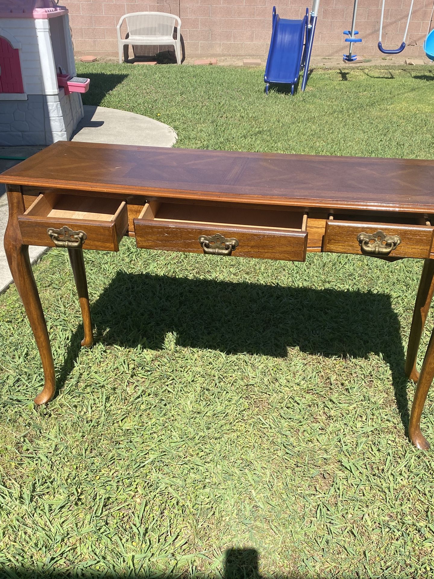 Free Table