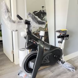 SOULCYCLE At-Home Bike by Equinox