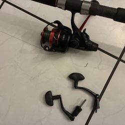 Penn Fierce III Live Liner Reel + Ugly Stik GX2 Rod Combo – Includes 2 Extra Handles