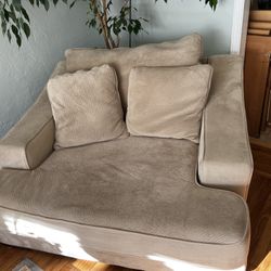 Large Love Seat 