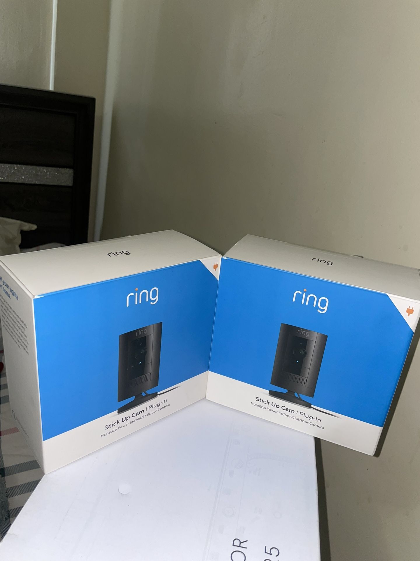 Ring Stick Up Cam Weather Resistant Indoor/outdoor Camera