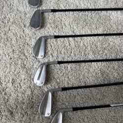 NEW RH TaylorMade P-790 Iron Set 4-PW MMT 65R Regular Flex Graphite P790