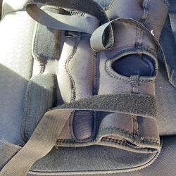 Donjoy Sport Hinged Knee Brace 