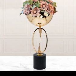 7 Brand New Centerpieces For Sale