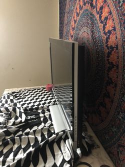 40’ flat screen tv