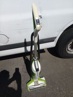 !! Carpet Cleaner Bissell Works Great