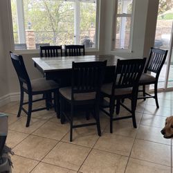 6 Person Breakfast/dining Table