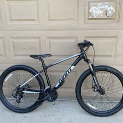Giant Atx Mountain Bike