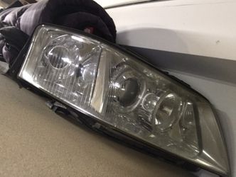 01-04 Audi A6 headlamp