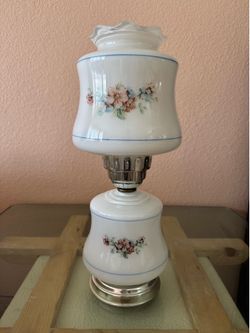 Gone With The Wind Lamp, Three Way Settings, 7” In Diameter 17” Tall, Similar Ones Advertised For $80 Online