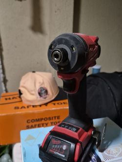 Milwaukee 1/4 Impact Driver M18 Brushless fuel
