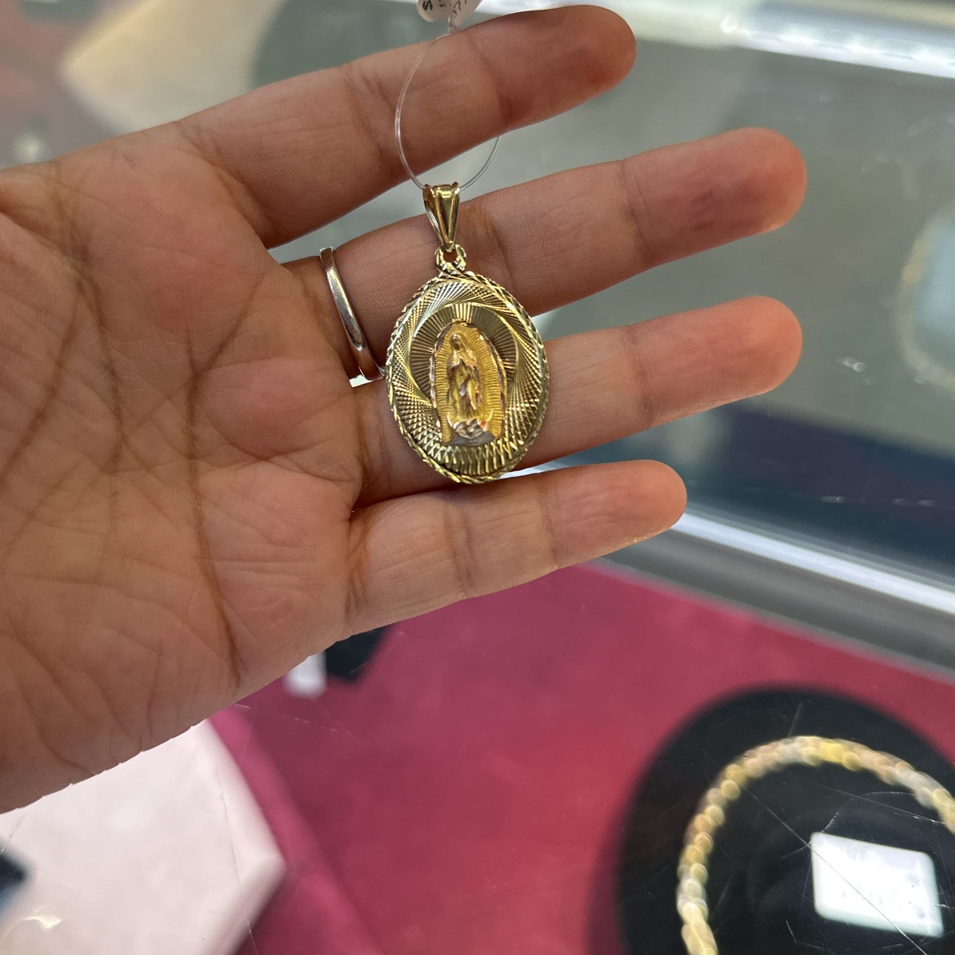14k Virgin Pendant ‼️ASK FOR DIANA‼️