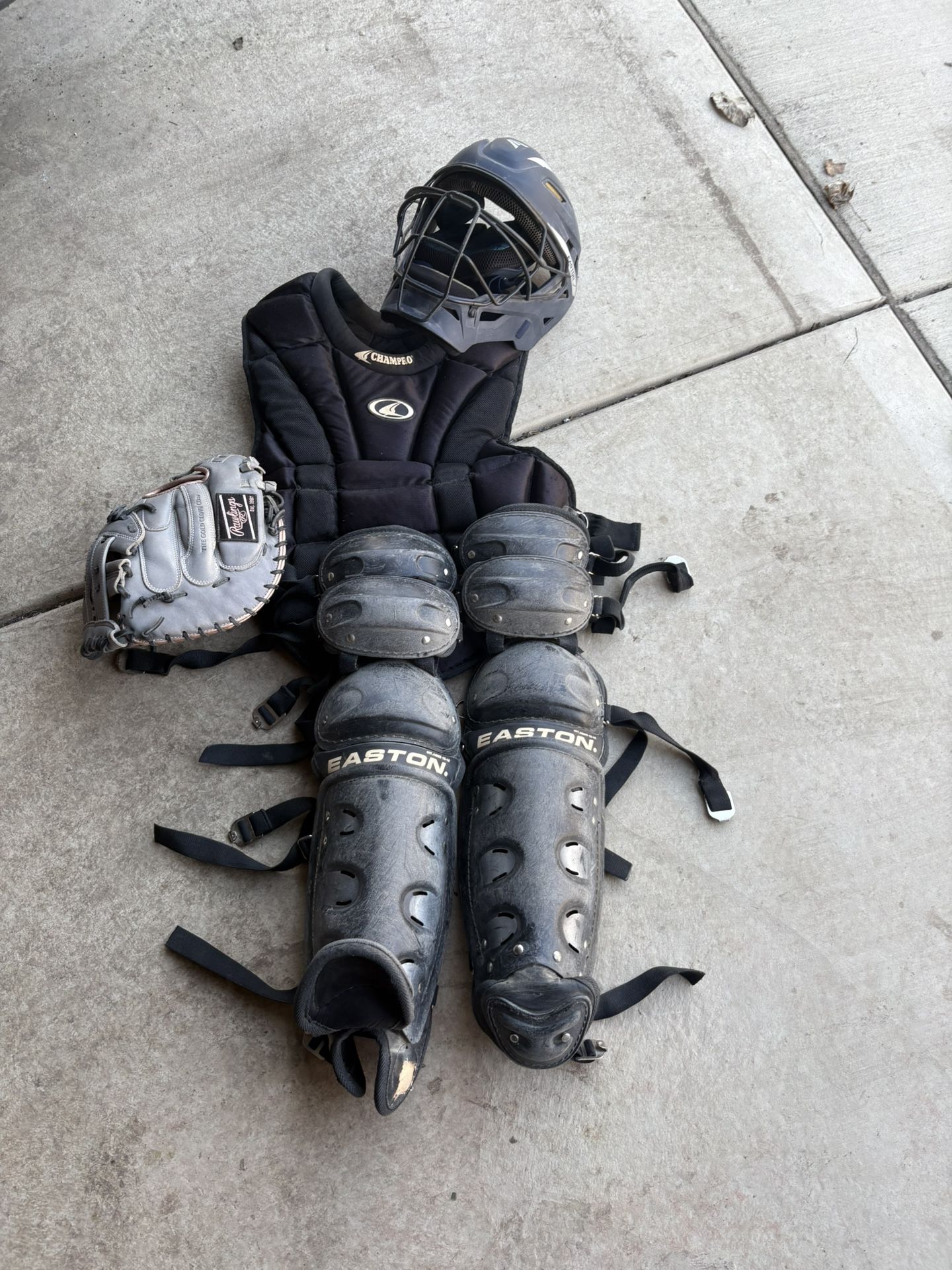 Youth Catchers Gear With Helmet And Glove. Rawlings & Easton