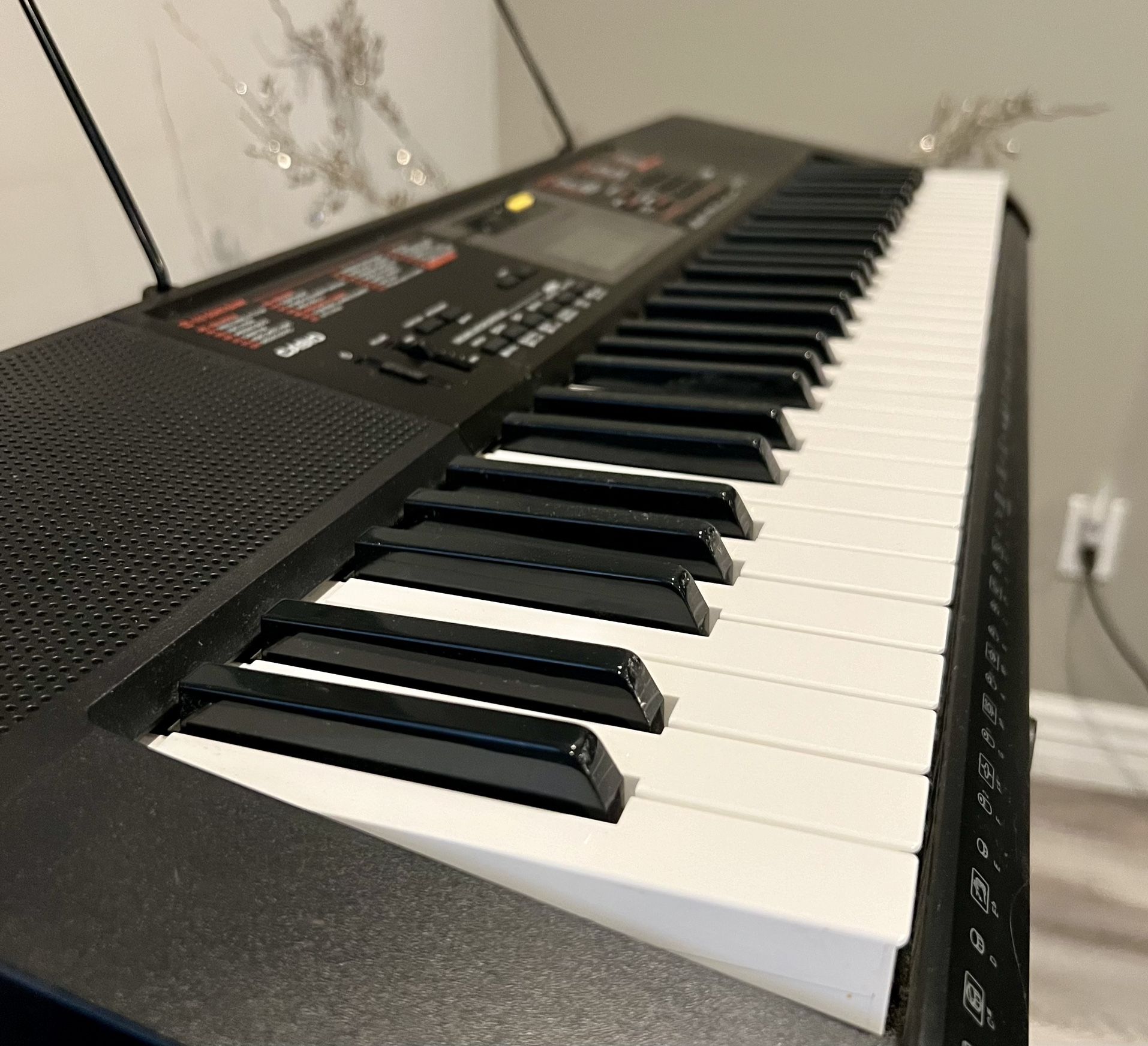 Casio Keyboard 61 Key With Stand