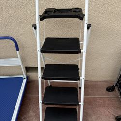 Ladder With Tool Holder