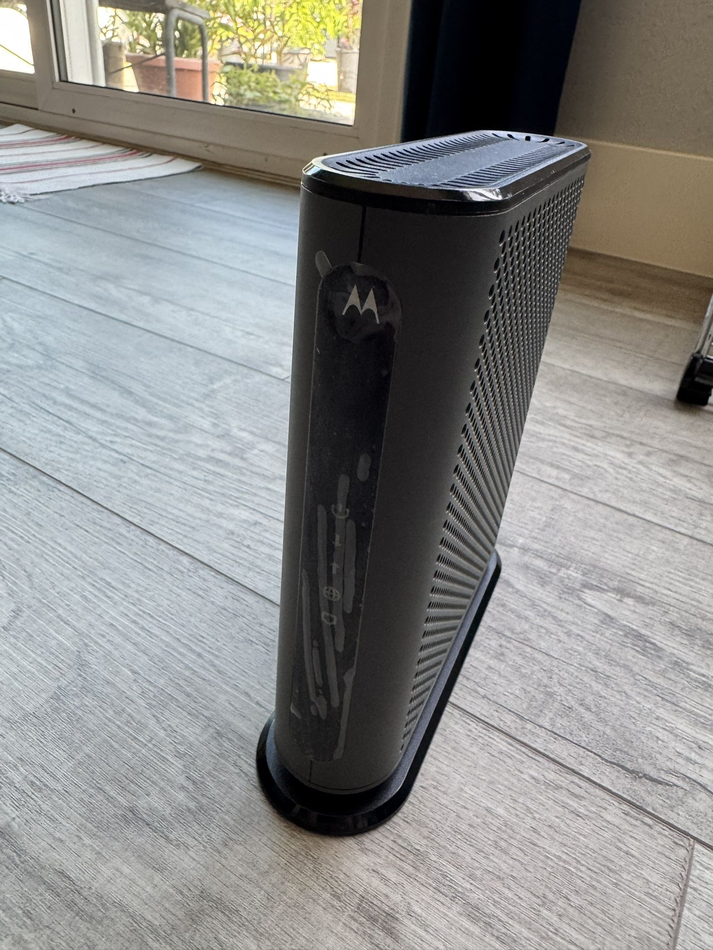 Motorola MB8600 Cable Modem