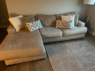 Stylish Garner White Sectional