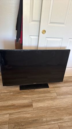 Samsung Flat Screen TV with Stand