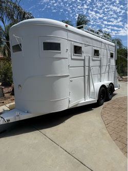Horse trailer