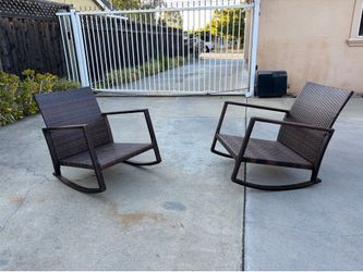 Outdoor rocking set