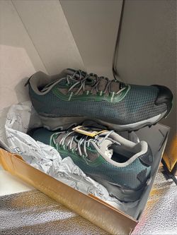 La Sportiva Wildcat 2.0 GTX Trail Shoes — New w/ Box — Men 13— Garden/Forest